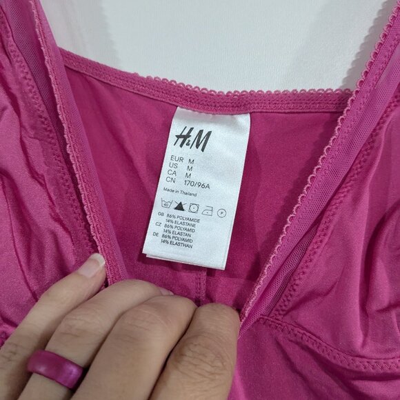 H&M Stretch Teddy Nightie Bright Pink Size Medium - Picture 2 of 3